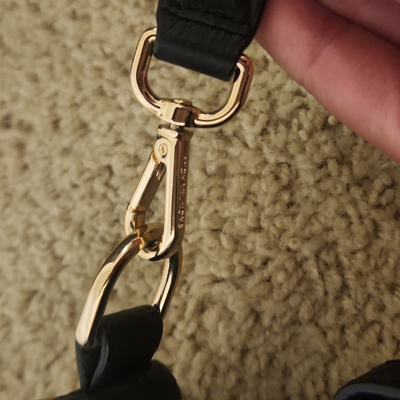 MK Handbag - Picture 4 of 10